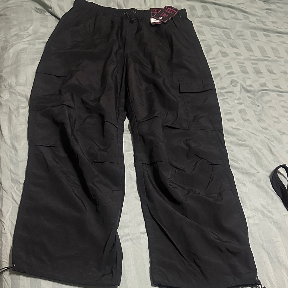 No Boundaries Black Cargo Pants for Men